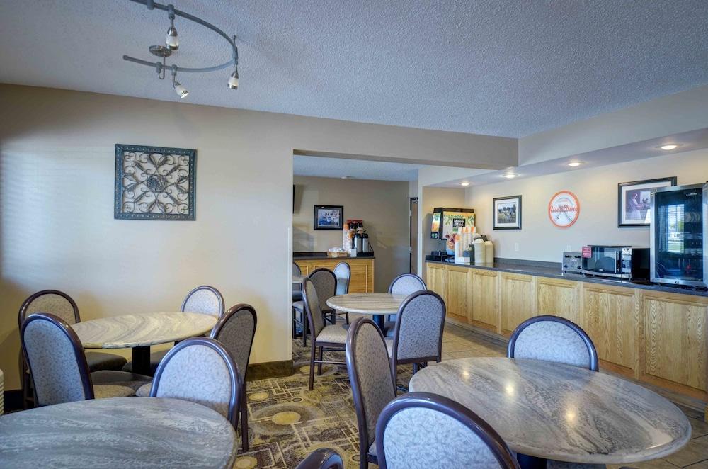 North Platte Inn And Suites מראה חיצוני תמונה