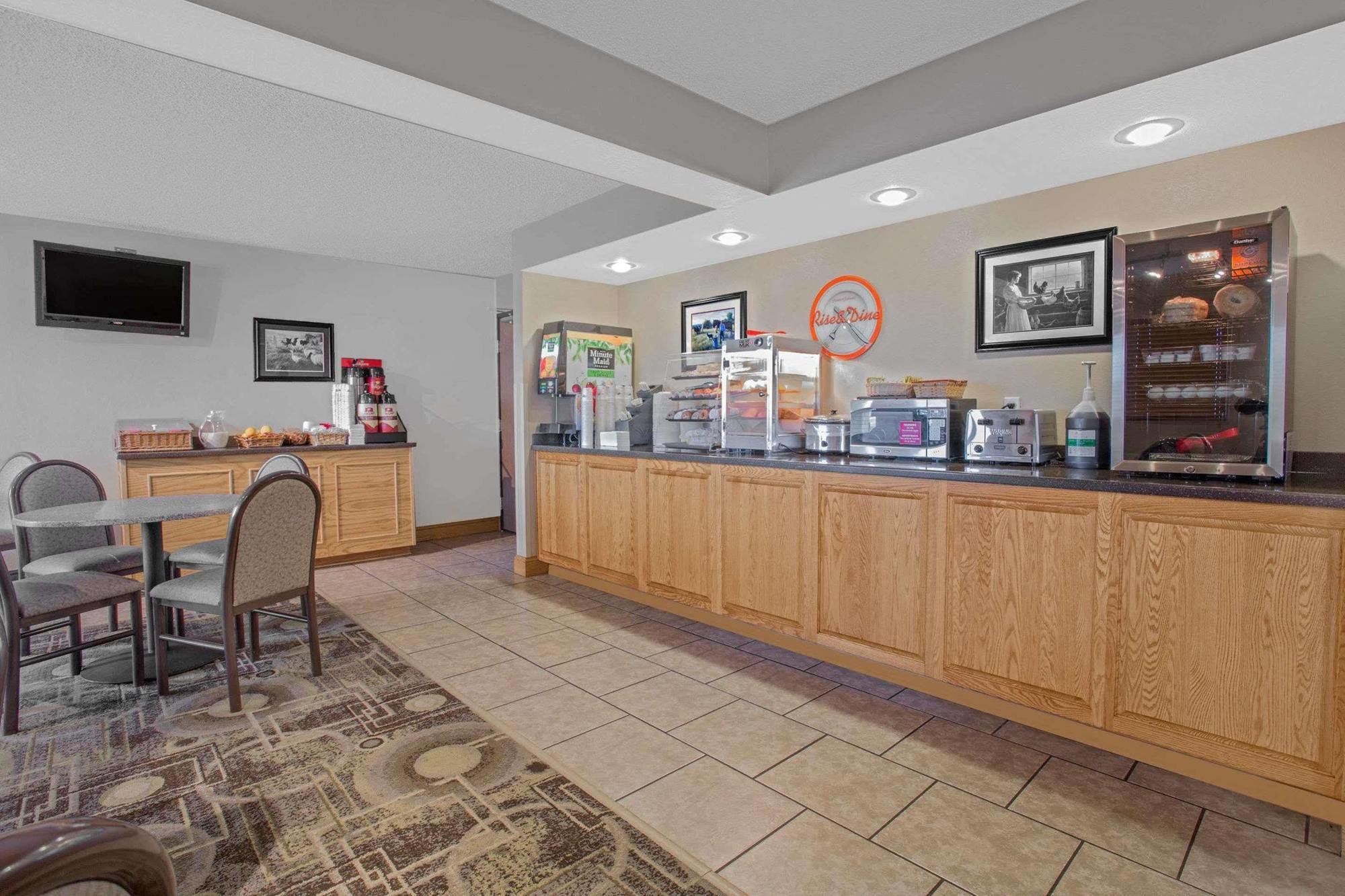 North Platte Inn And Suites מראה חיצוני תמונה