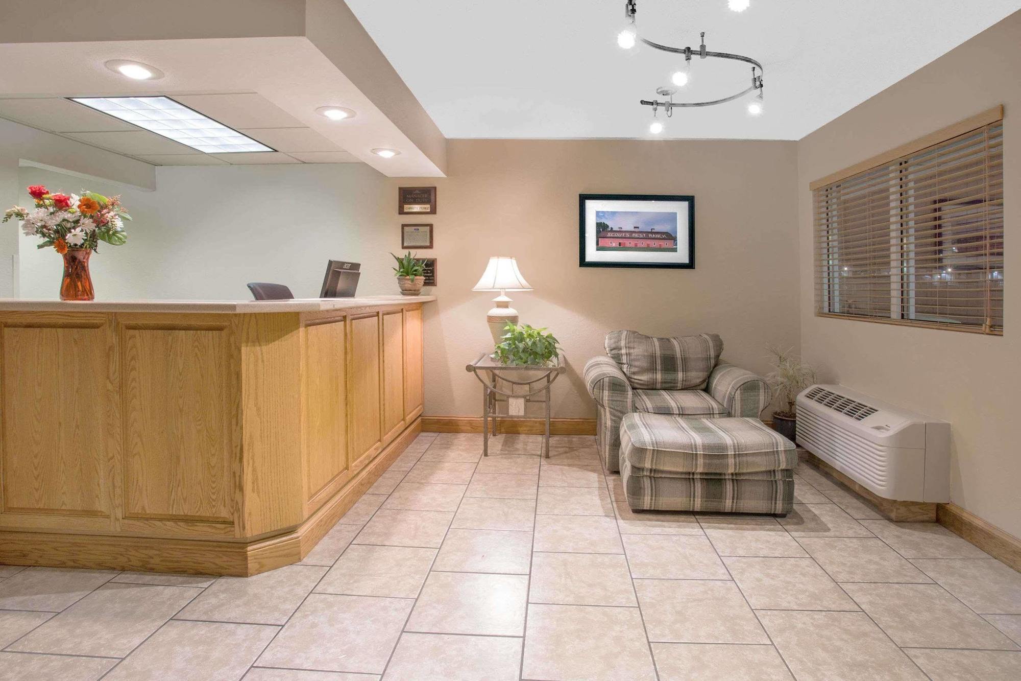 North Platte Inn And Suites מראה חיצוני תמונה